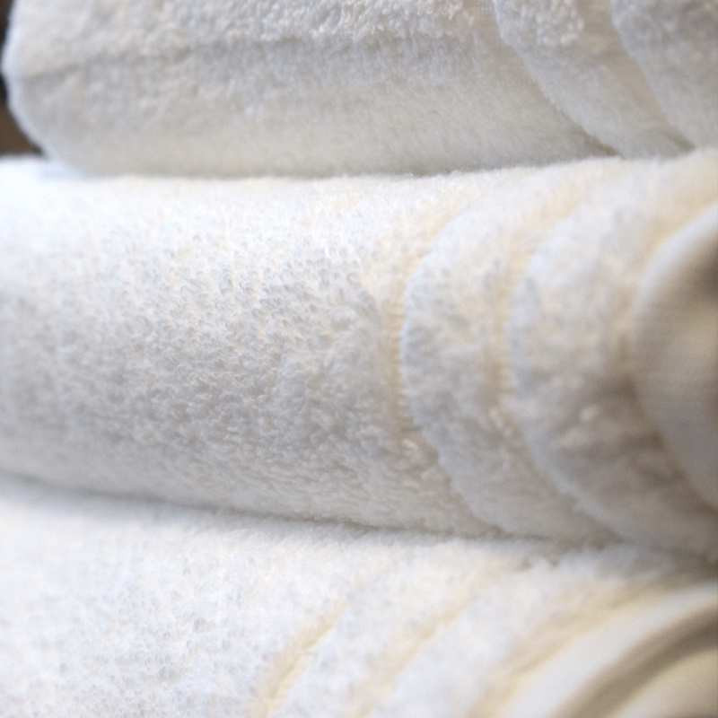 Serviette De Toilette 100% Coton 50x100 Cm - Grammage 650 G/m² - Vert Céladon - Fabriqué Au Portugal - Royal Cresent
