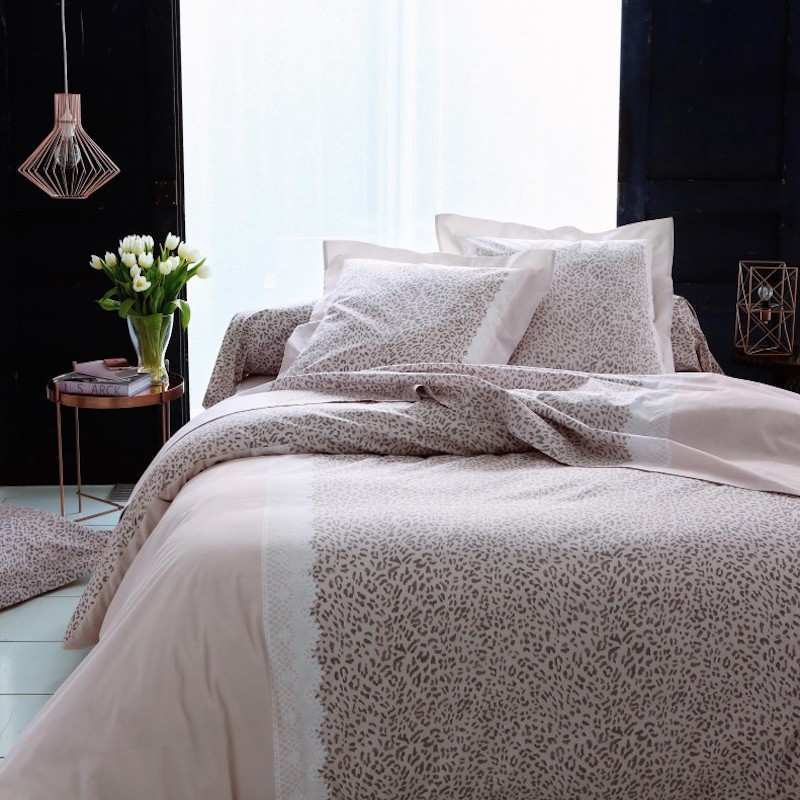 Parure de Draps 4 Pièces Désirade (DH140+DP240+2TO) Parure de Draps 4 Pièces Désirade (DH140+DP240+2TO)