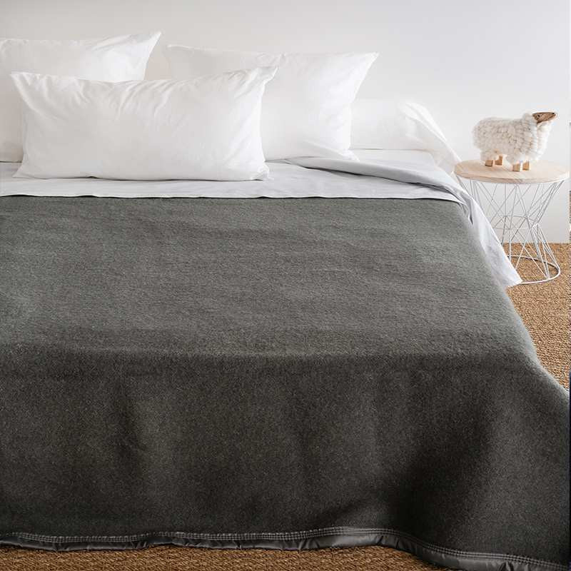 Couverture 240x300 En Laine Pour Tres Grands Lits
