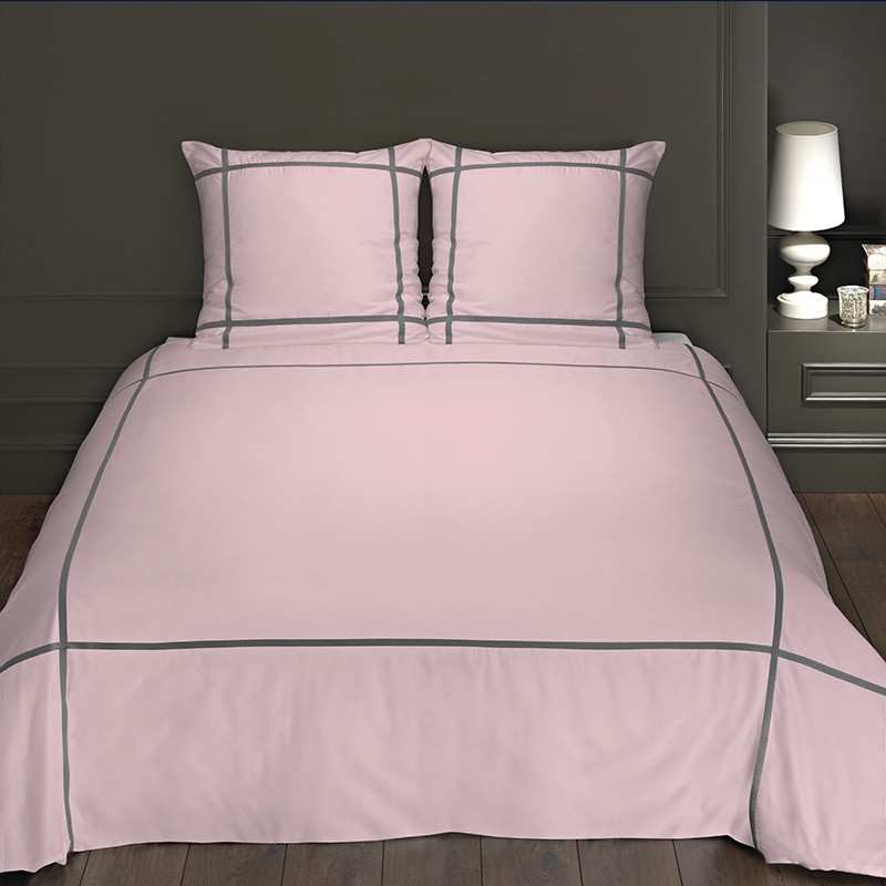 Housse De Couette Rose Et Blanc - Antiquités