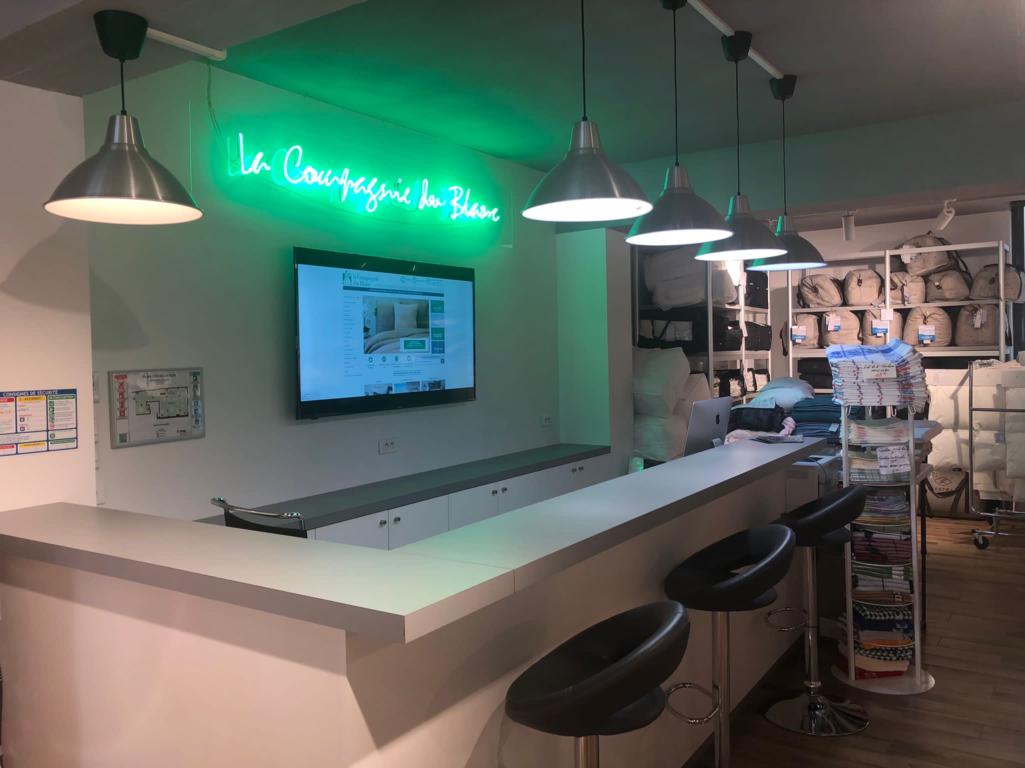 La Compagnie du Blanc, Magasin de Linge de Maison de Luxe à Paris - La